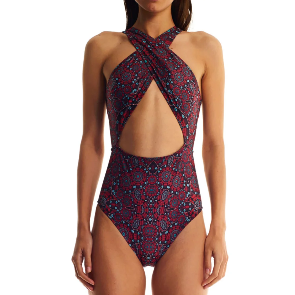 Movom	 - Sakthu Swimsuit