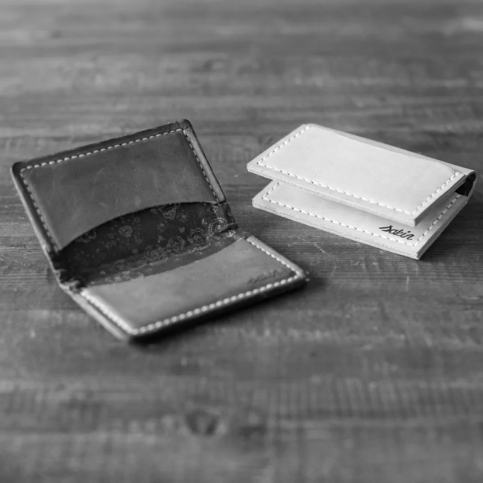 Sakin Leather	 - Card Holder