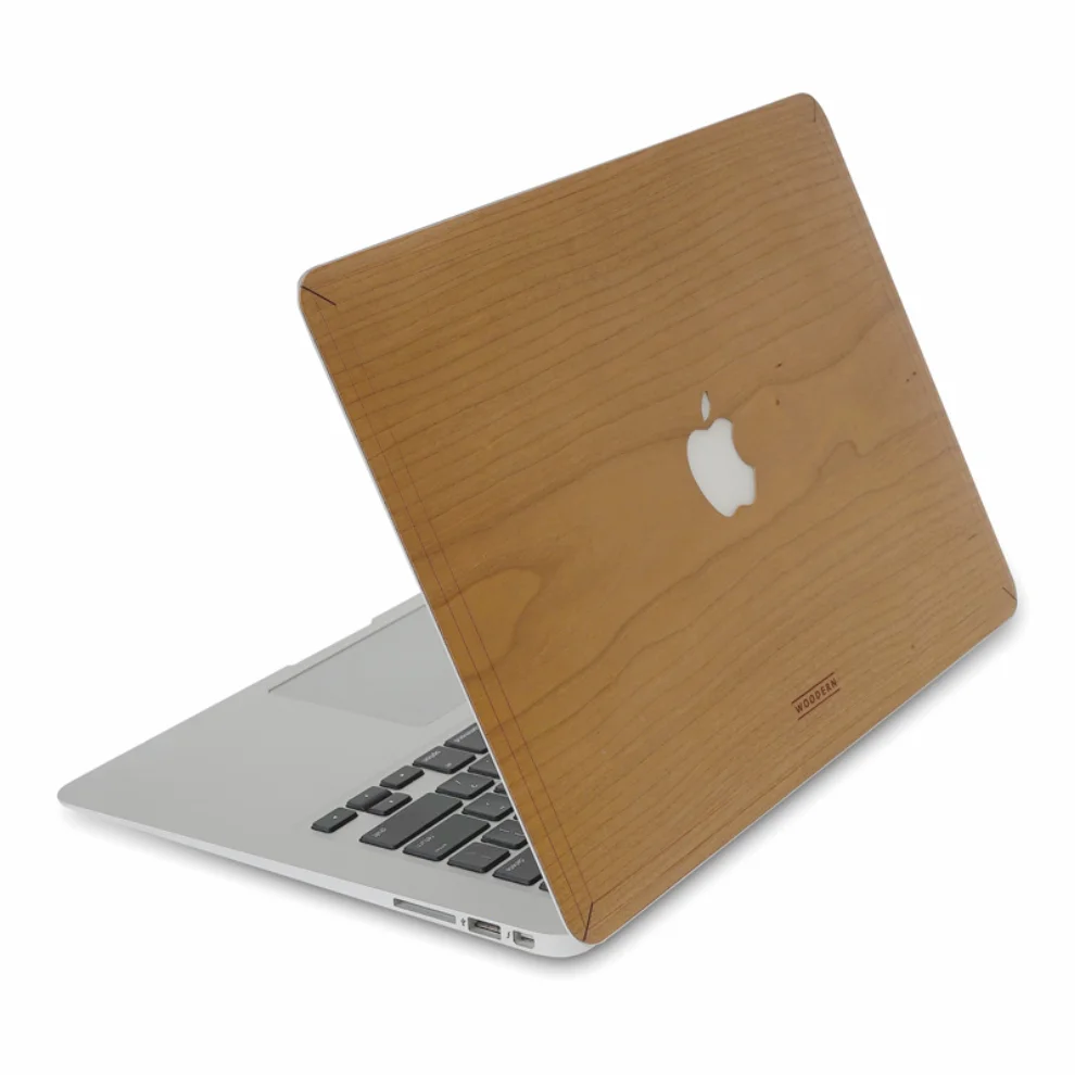 Woodern Co.	 - Cherry MacBook Pro Cover