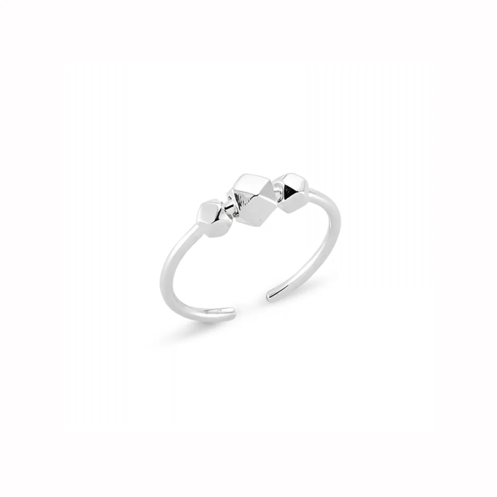 Zeyy Jewelry & Diamond	 - A² Metis Ring