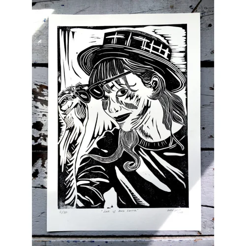 Nilol Print - Look of Anna Karina Lino Print