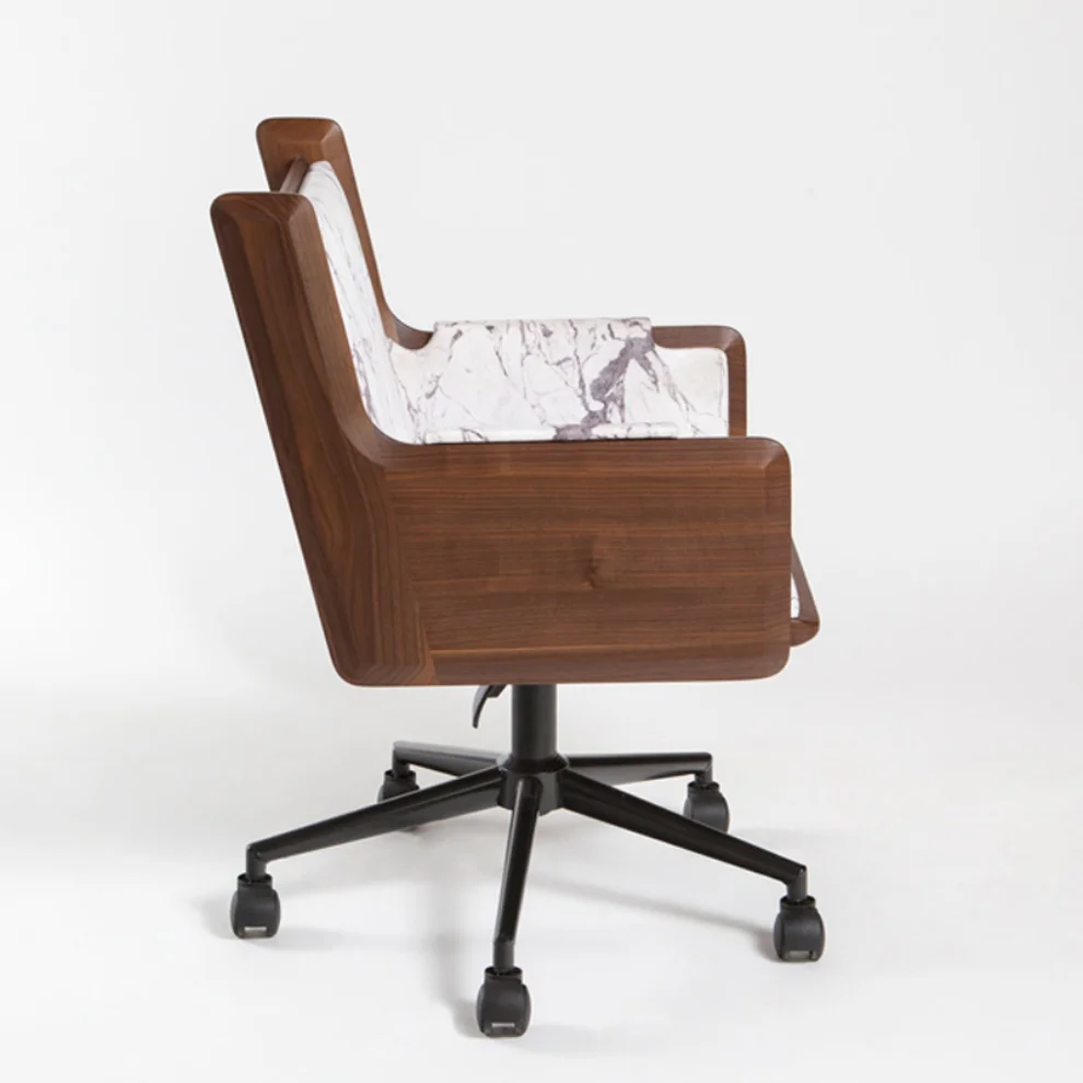 Kontra - Lounge Chair