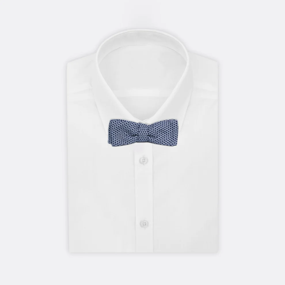 Moris - Abbysal Batwing  Self Tie Bow Tie