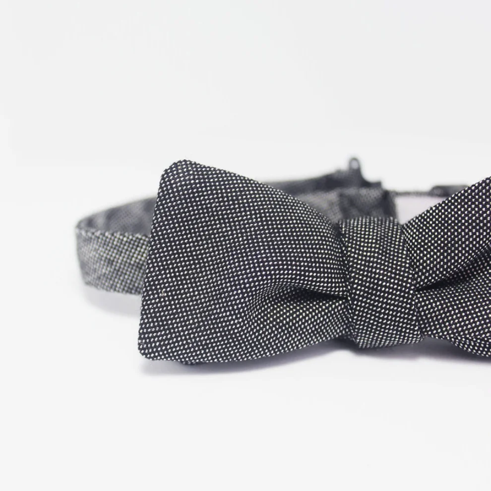 Moris - Black Pearl Batwing  Self Tie Bow Tie