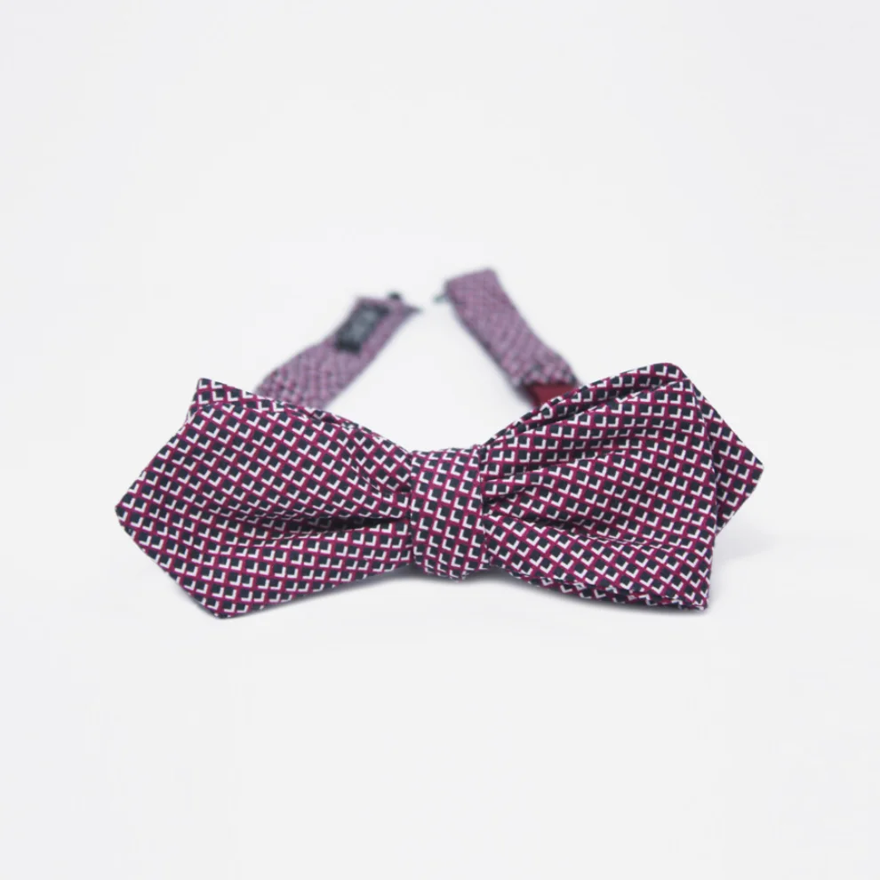 Moris - Sangria Diamond  Self Tie Bow Tie