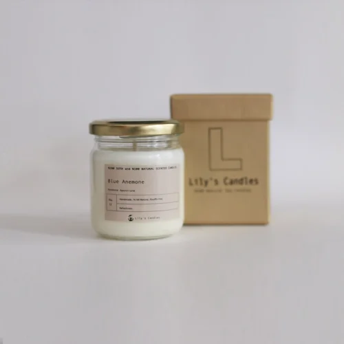 Lily's Candles  - Blue Anemone Natural Candle 