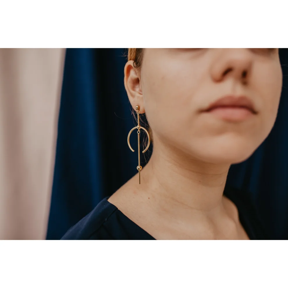 Girl & Gem - Sole Earring