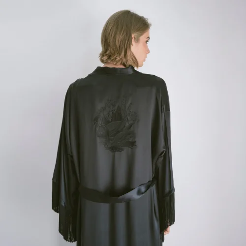 Boon - Black Shiny Swan Silk Satin Kimono