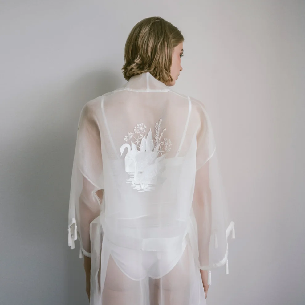 Boon - Puffy Swan Silk Satin Kimono