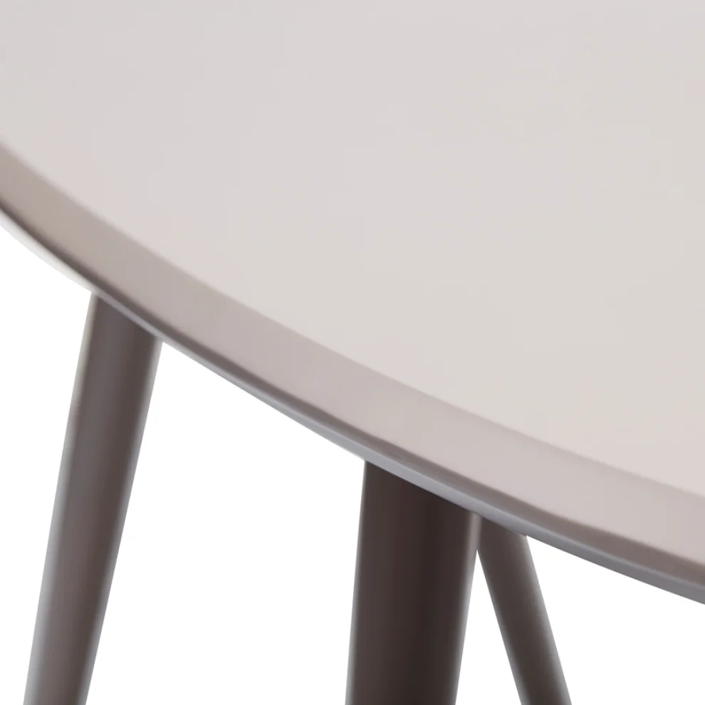 Studio 900 Design - Elisse Laccato Middle Table