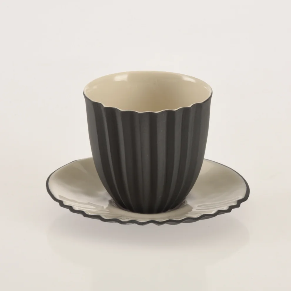 Oolo Studio - Plise Handle Coffee Cup and Saucer