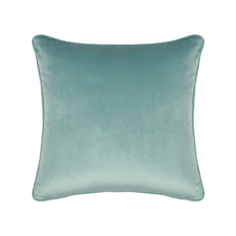 Alpaq Studio - Pipe Detailed Velvet Cushion