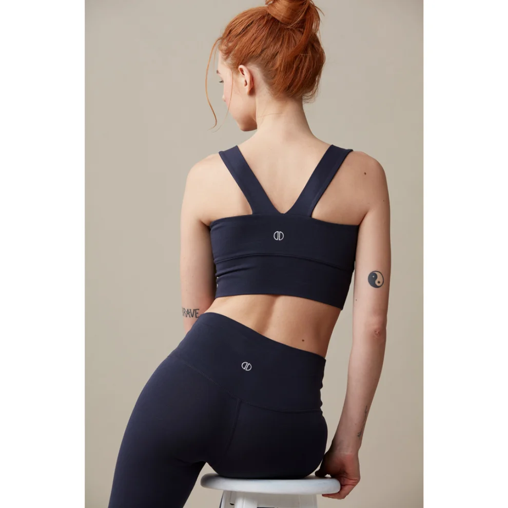 Lando Studio	 - Organic V Back Bra