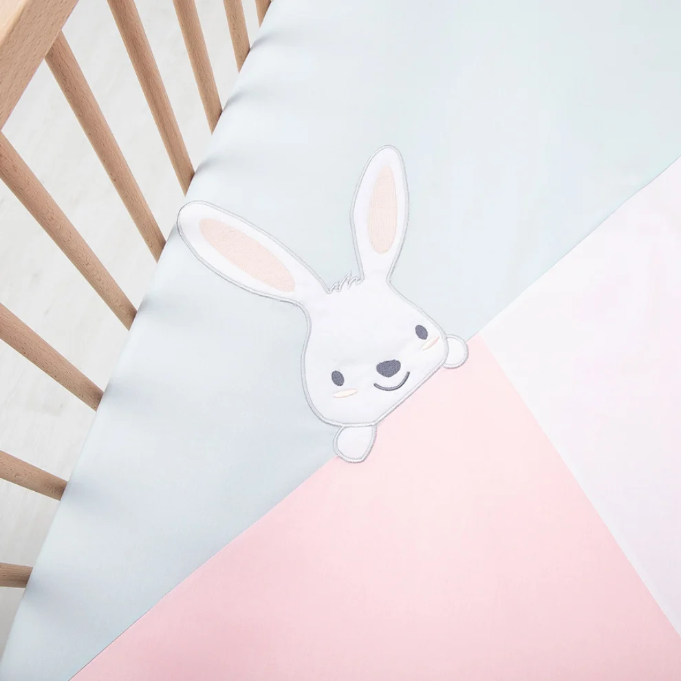 BabyTales - Triangle Bedspread