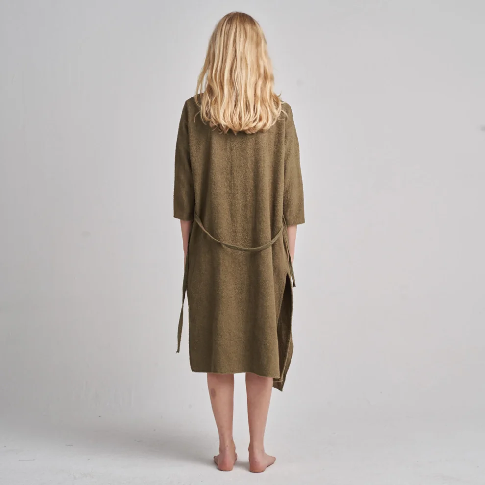 Diza Gabo - Towel Cover Up Woods