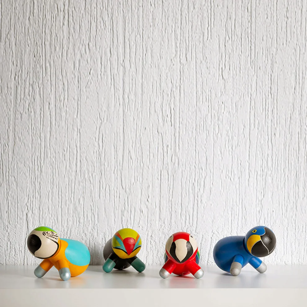 studiotimtim - Beaky Statuette Blue&Yellow Macaw