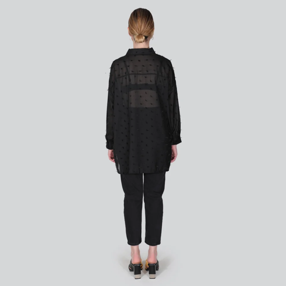 Gardrop Studio 900 - Black Tulle Shirt