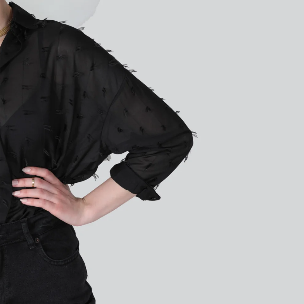 Gardrop Studio 900 - Black Tulle Shirt