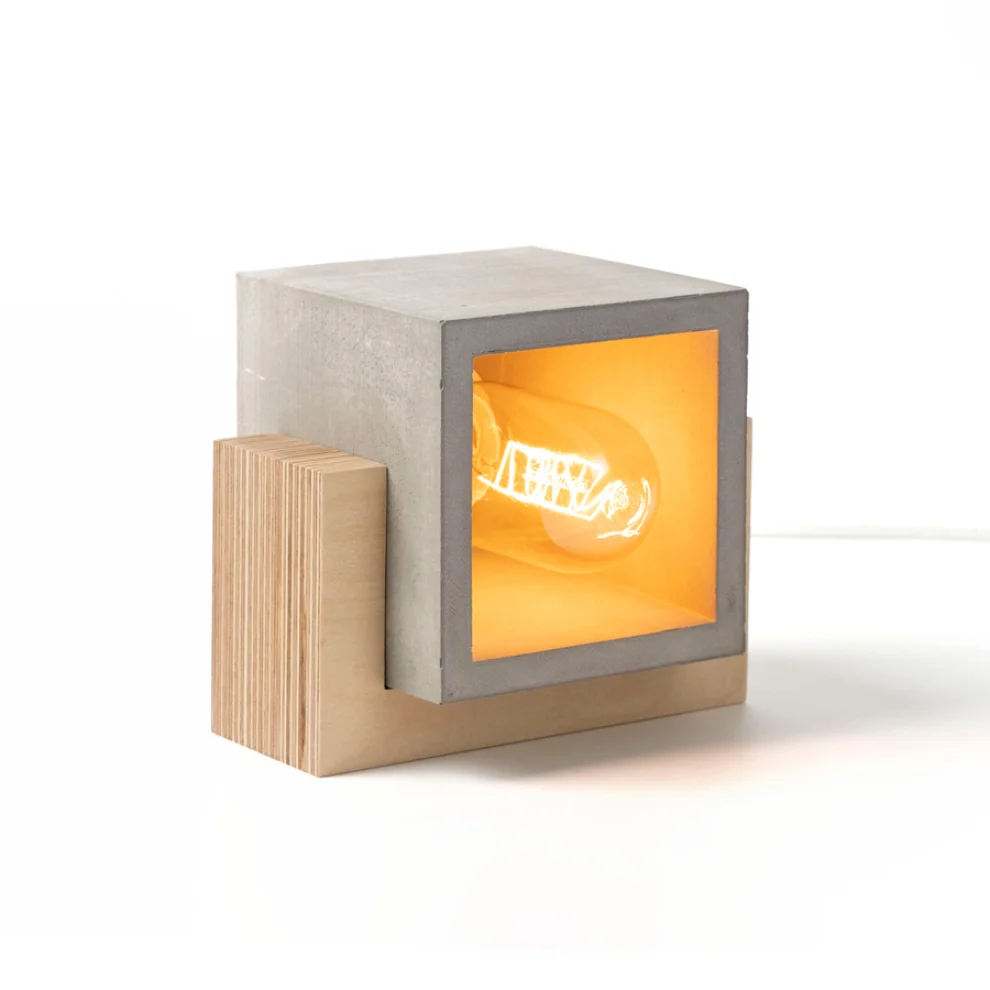 Womodesign - Concrete & Wood Table Lamp