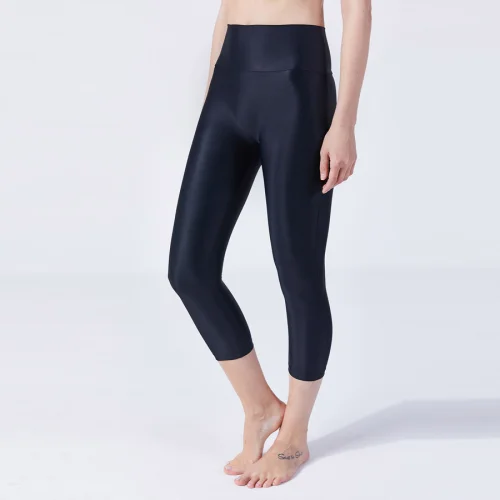 Vayu - Artemis High Waisted 3/4 Length Yoga Leggings, Pilates Leggings