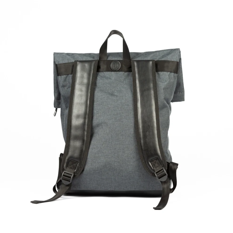 Design Studio Store - DD Discovery Backpack