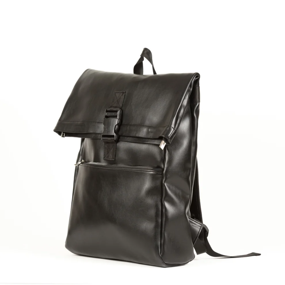 Design Studio Store - DD Discovery Backpack - II