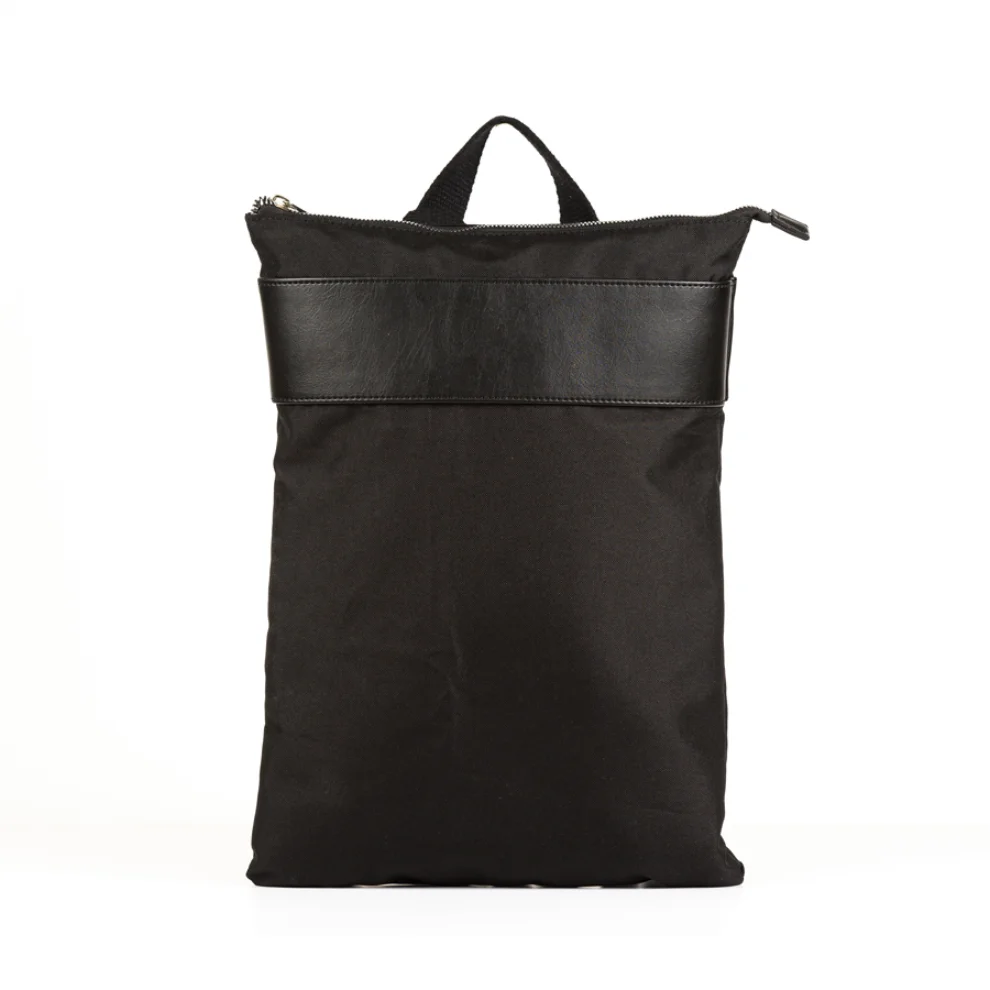 Design Studio Store - DD Minimal Business Backpack