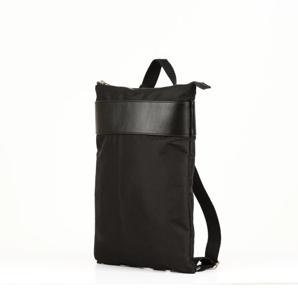 Design Studio Store - DD Minimal Business Backpack