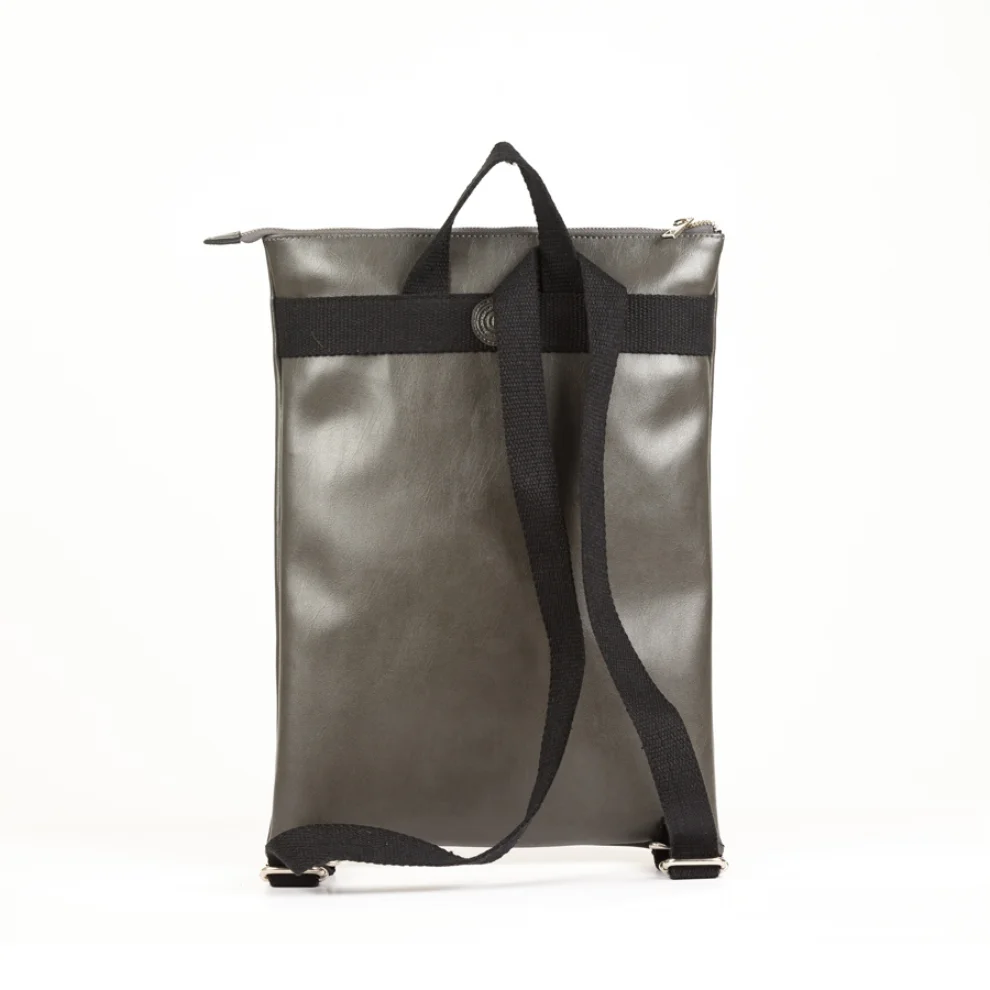 Design Studio Store - DD Minimal Business Backpack - V