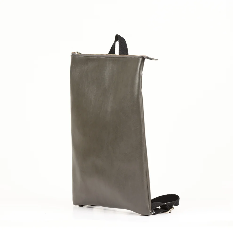 Design Studio Store - DD Minimal Business Backpack - V