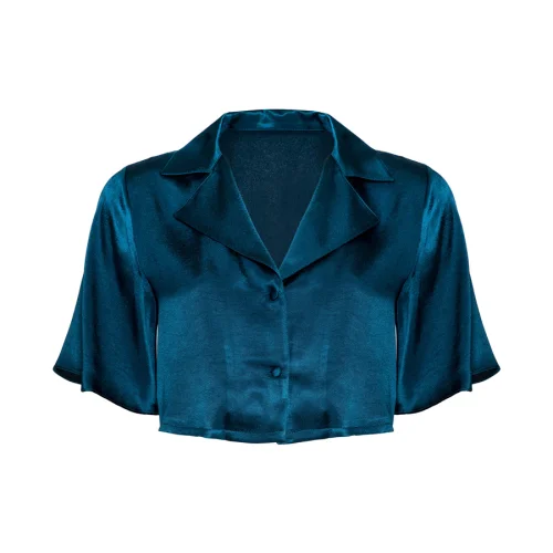 Simple Favor - Flared Sleeve Cropped Shirt