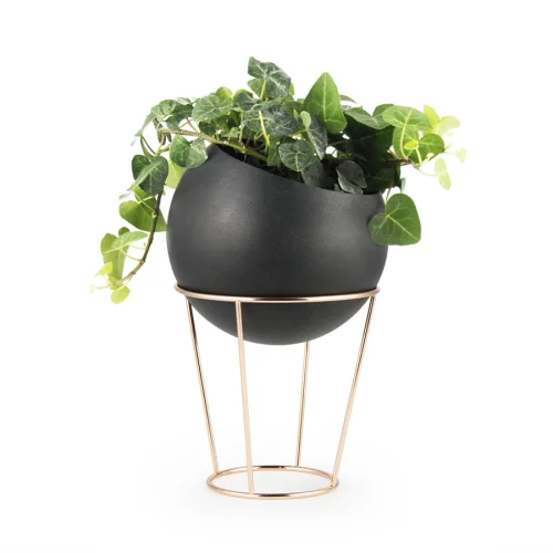 Coho Objet	 - Stil Maxi Flower Pot with Copper Stand