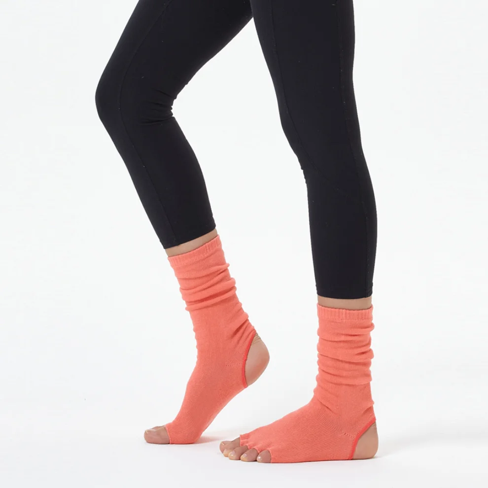 Nui Yoga - Ankle Yoga & Pilates Sock