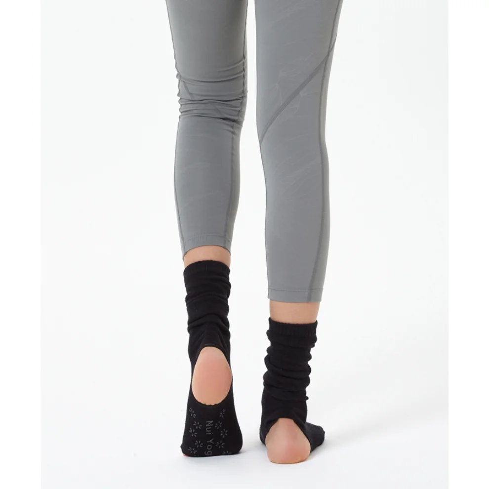 Nui Yoga - Ankle Yoga & Pilates Sock