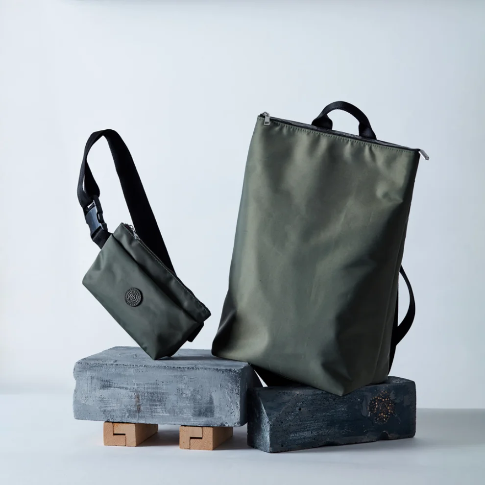 Design Studio Store - DD Minimal City Backpack