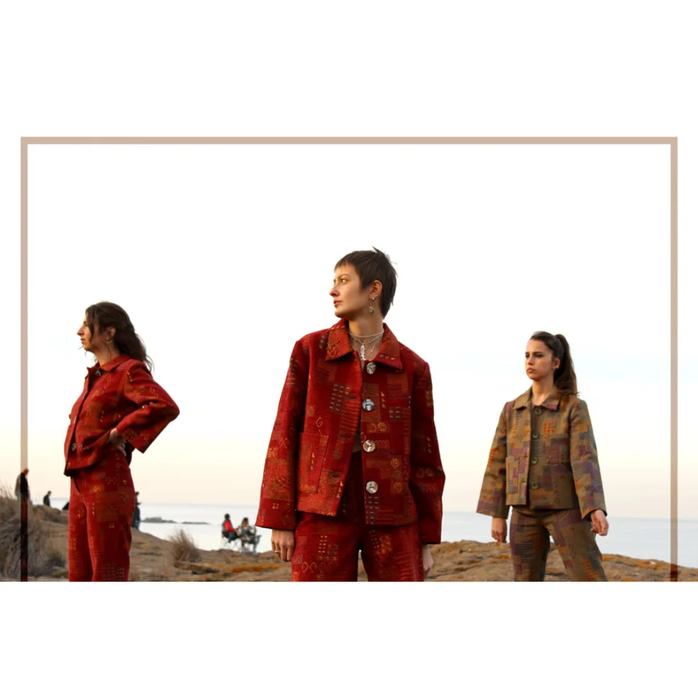 Atelier Tenera - Molly Funky Reddish Jacket