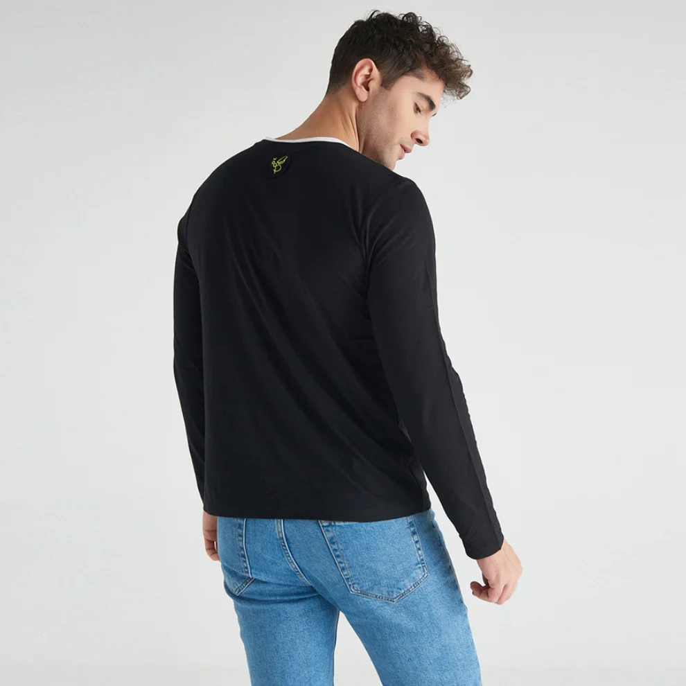 White&B Basics - Neck Detailed Long Sleeve T-shirt - I