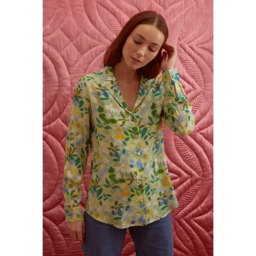 Yaka Studio - Ain’t Enough Flowers! - Notched Shirt