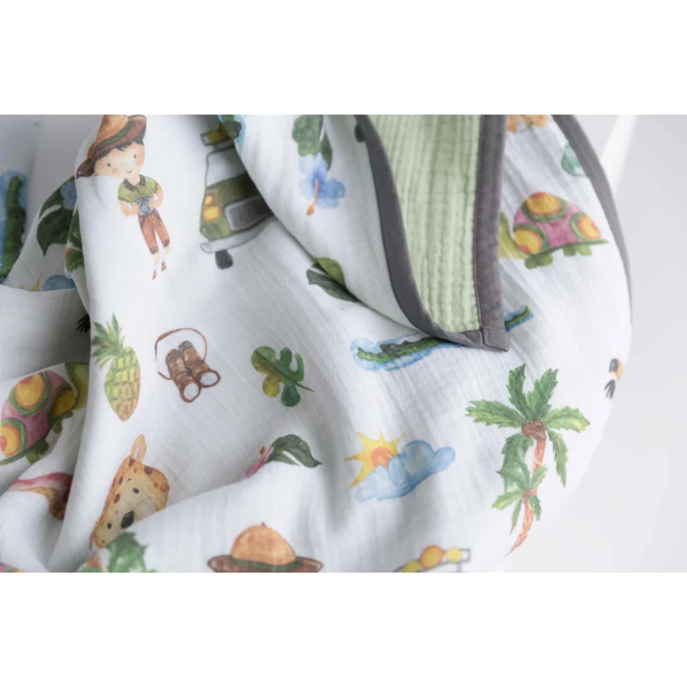 Bebe Bellota - Safari 6 Layer Organic Baby Muslin Quilt