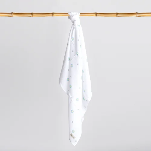 Bebe Bellota - Earth 2 Layer Organic Baby Muslin Sweddle