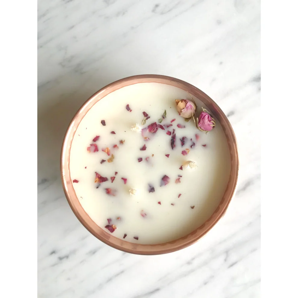 Lumina Candles - Lumina Lavender - Rose Scented Soy Candle