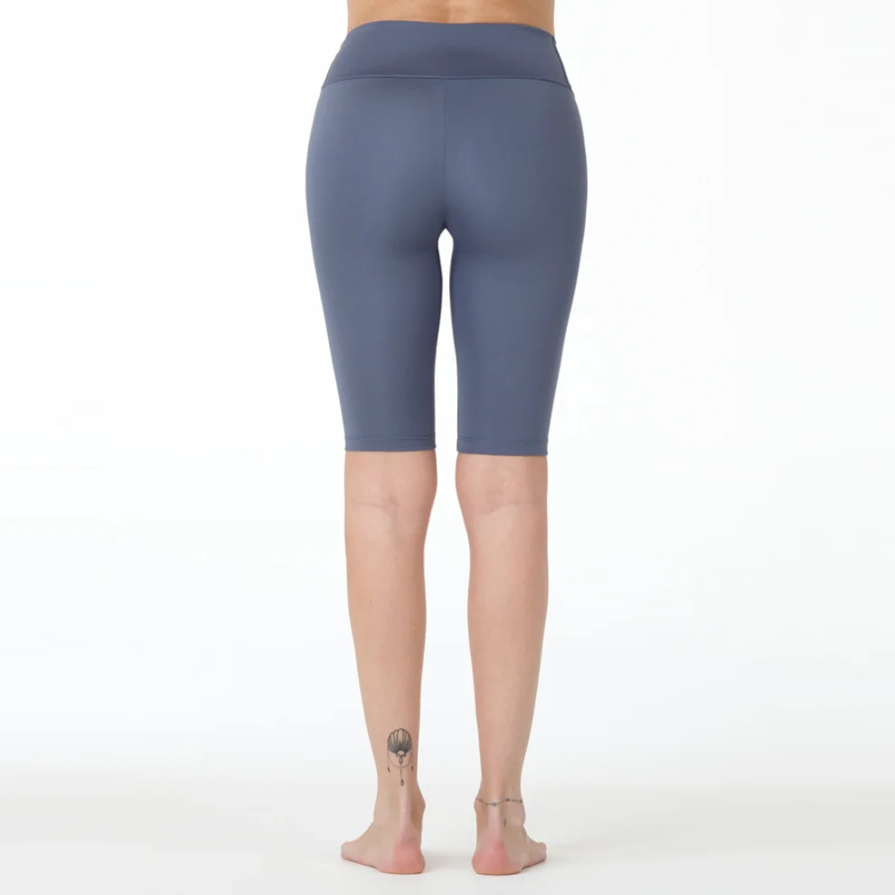 Nui Yoga - High Waist Short Leggings