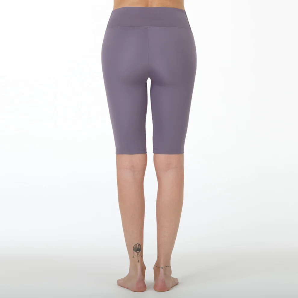 Nui Yoga - High Waist Short Leggings