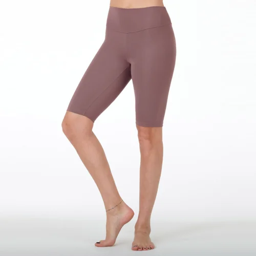 Nui Yoga - High Waist Short Leggings