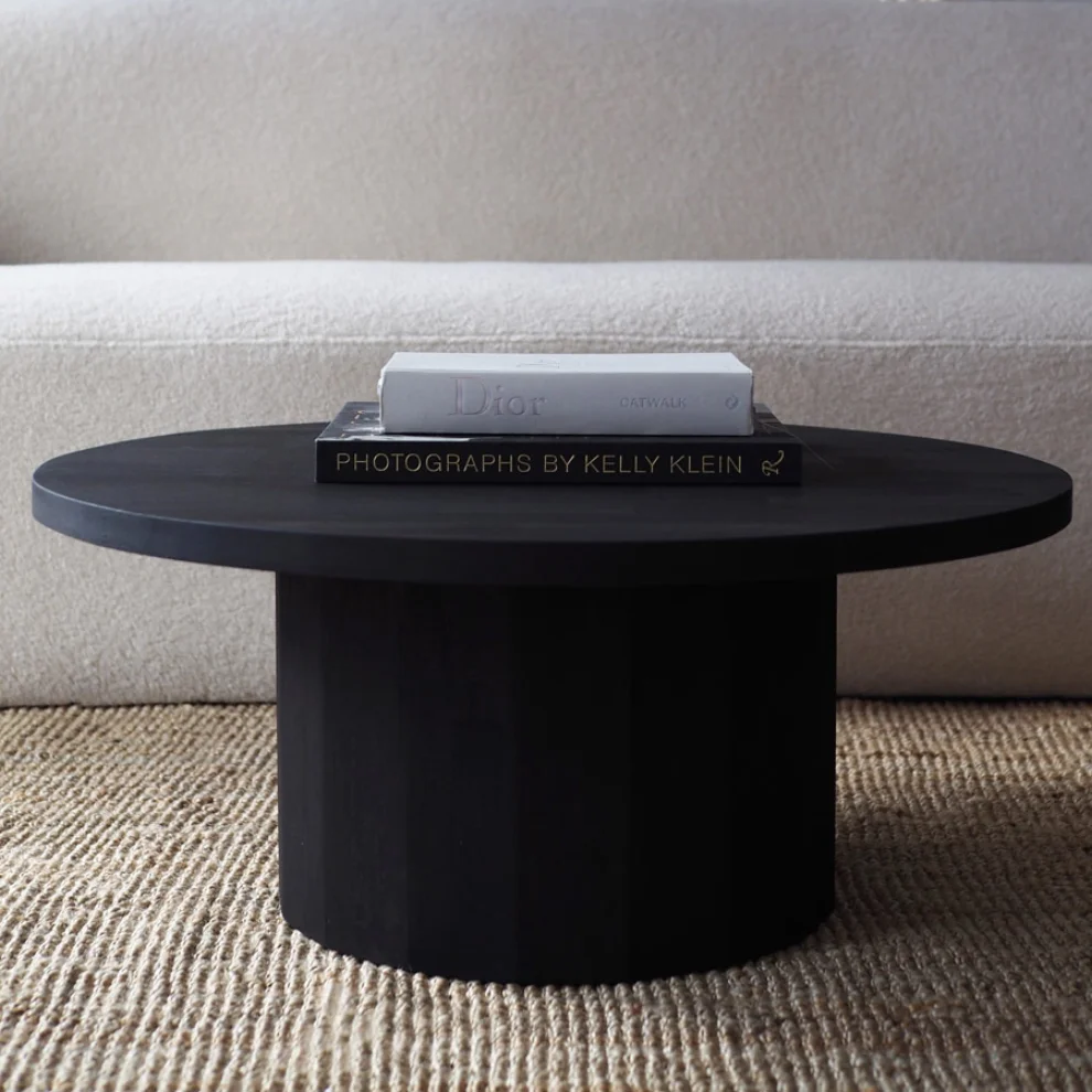 Tuca's Home - Royal Coffee Table 1