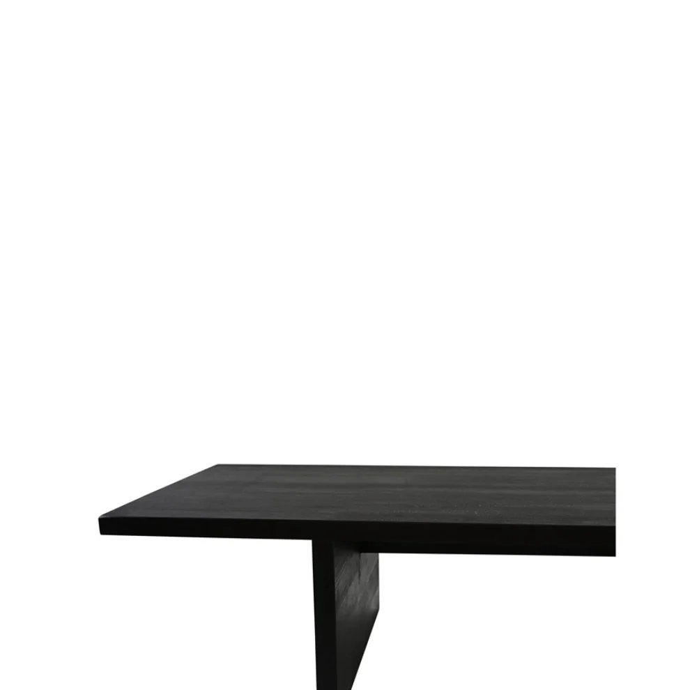 Tuca's Home - Bridge Corner Table