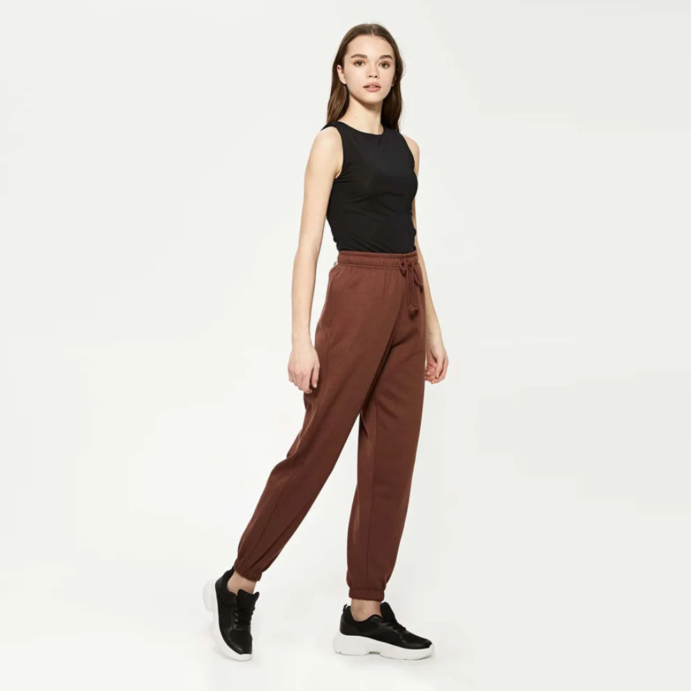 Eoselio - Recycled Premium Quality High-Waisted Jogger