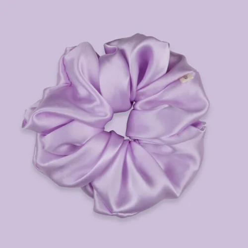 10pm - Silk Scrunchie