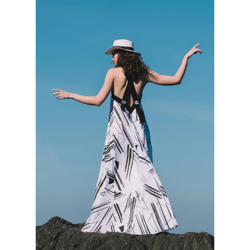 Mirimalist 	 - Elements Maxi Dress