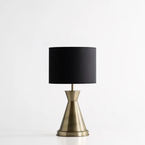 Pinot Interior - Goldie Lamp